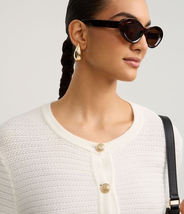 Cardigan Texturizado en Punto con Botones Metalizados 4