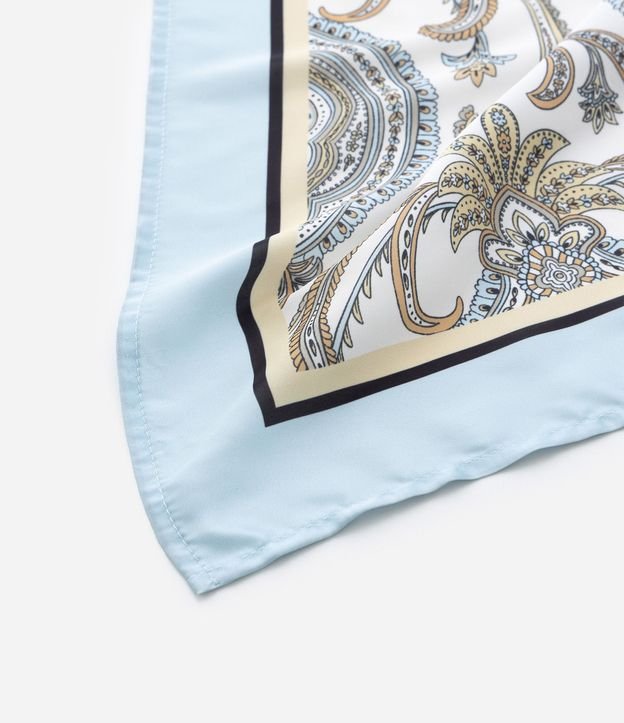 Pañuelo Rectangular en Satén con Estampado Paisley 3