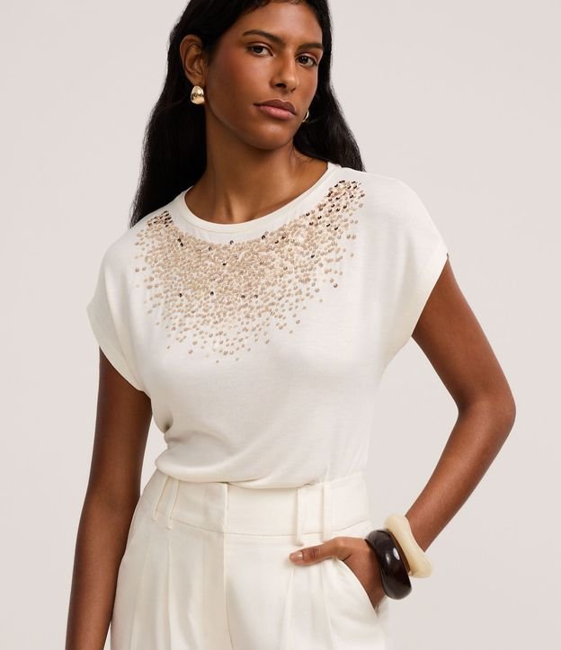Blusa en Viscosa con Lentejuelas Metalizados en el Pecho