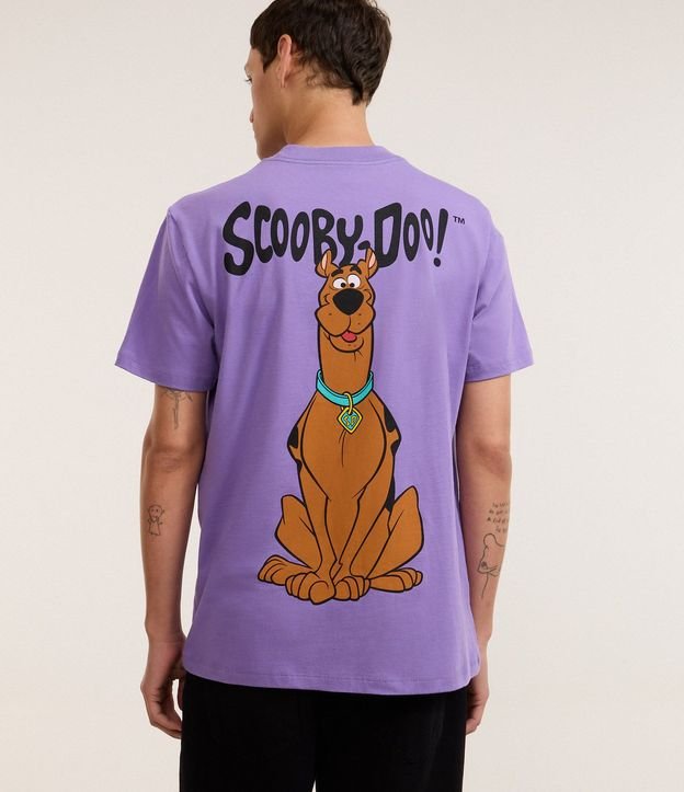 Remera Comfort en Media Malla con Estampa Scooby Doo