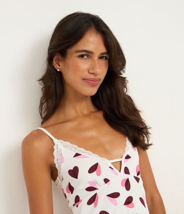 Camisón en Microfibra con Breteles Finos Ajustables y Estampa de Corazón 2