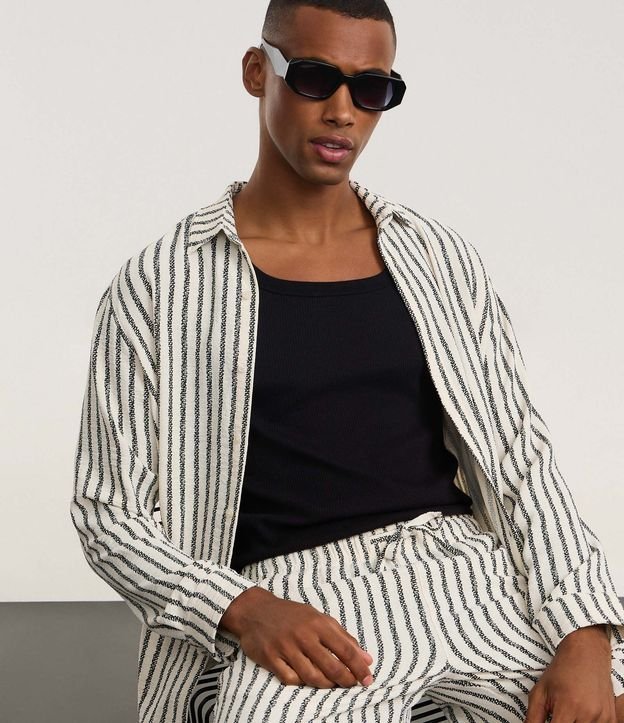 Camisa Comfort en Sastre con Rayas Verticales 3