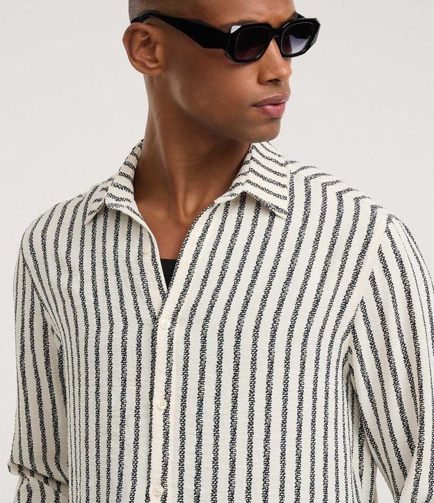 Camisa Comfort en Sastre con Rayas Verticales 4