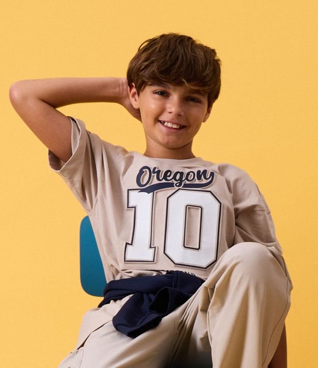 Remera Infantil con Estampado Lettering Oregon 10 – Talle 5 a 14 años 2