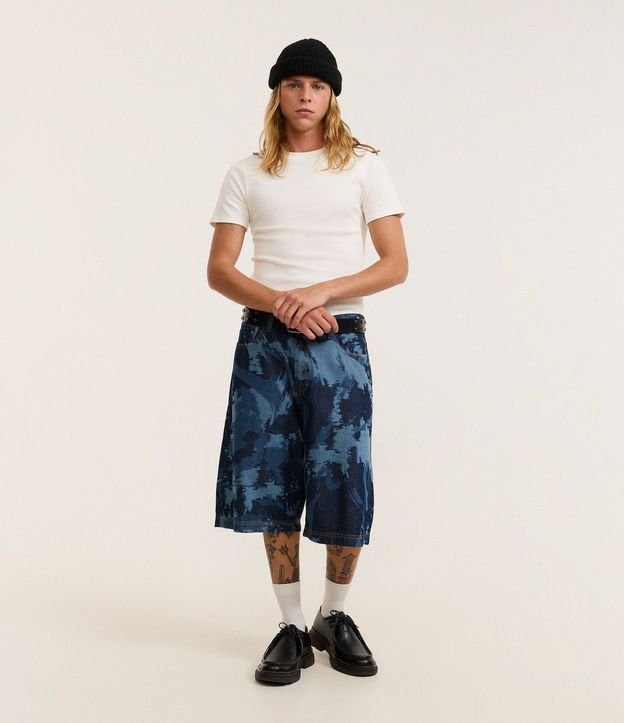 Bermuda Baggy Relaxed en Jeans con Estampa Manchada