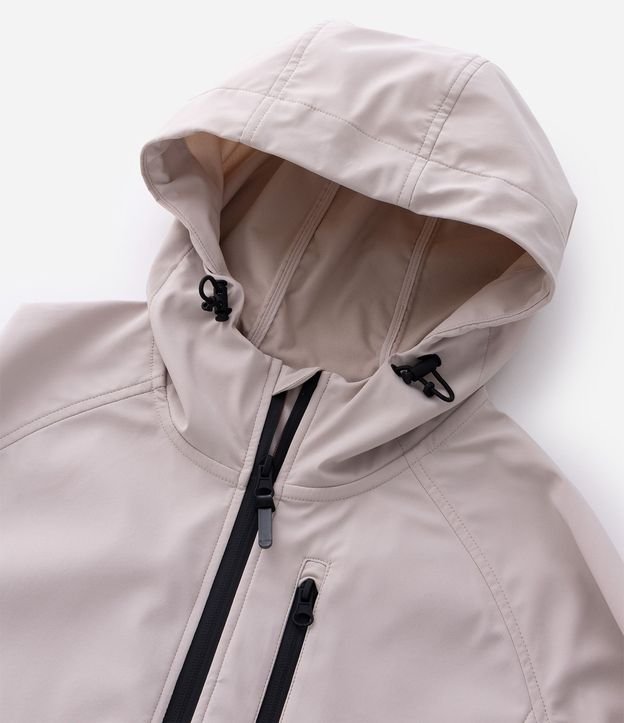 Campera Deportiva Tecnológica Resistente al Agua con Capucha 13