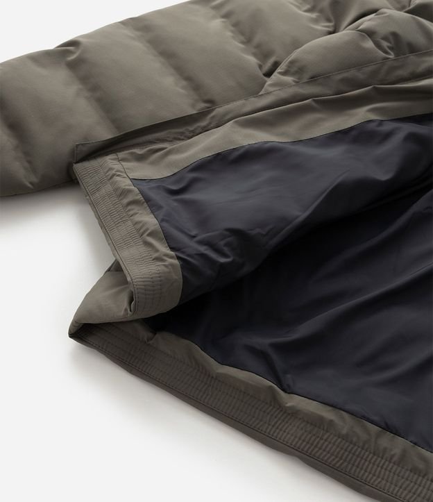 Campera Puffer Deportiva sin Costura con Capucha 9