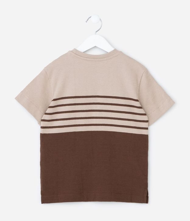 Remera Infantil Regular con Estampa de Rayas y Pequeño Bolsillo - Talle 5 a 14 años 3