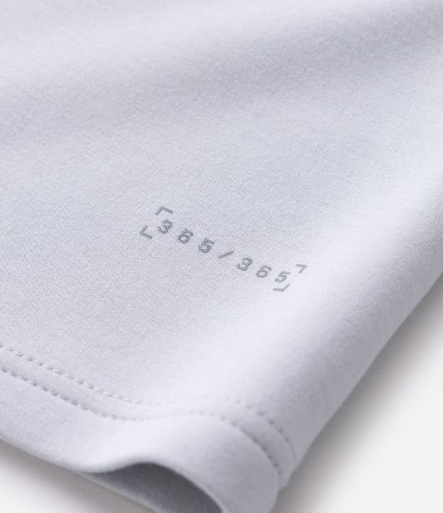 Remera Deportiva en Tecnologia Dry con Lettering 9