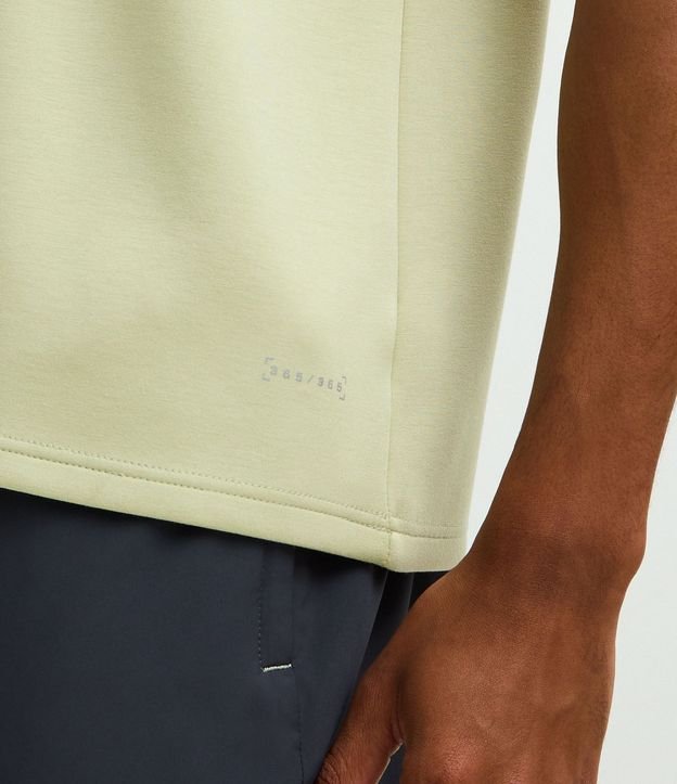 Remera Deportiva en Tecnologia Dry con Lettering 3