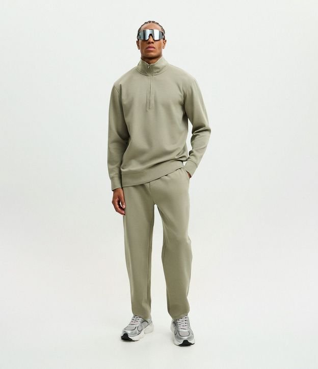 Pantalón Recto Deportivo en Algodón Tecnológico
