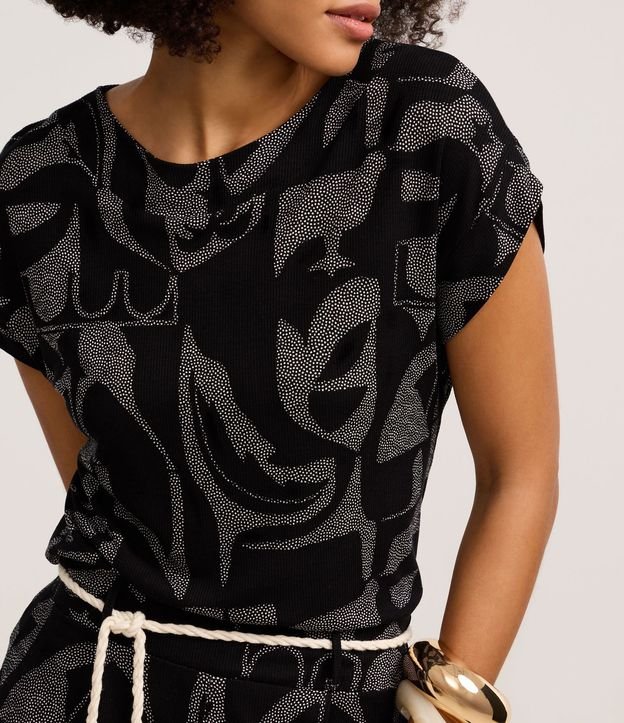 Blusa en Rib con Estampa Abstracta 4