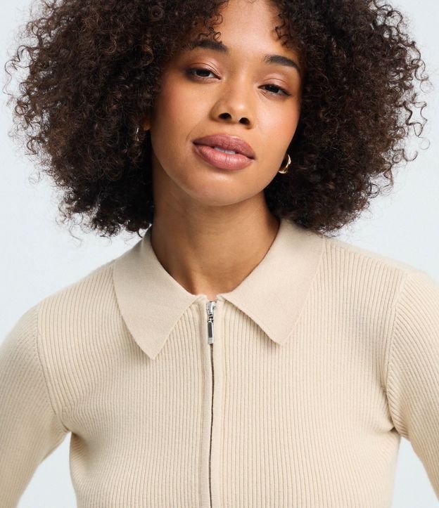 Blusa Manga Larga en Punto Texturizado con Cremallera Delantera 3