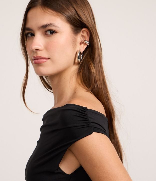 Blusa en Microfibra Hombro a Hombro con Escote Degagê 3