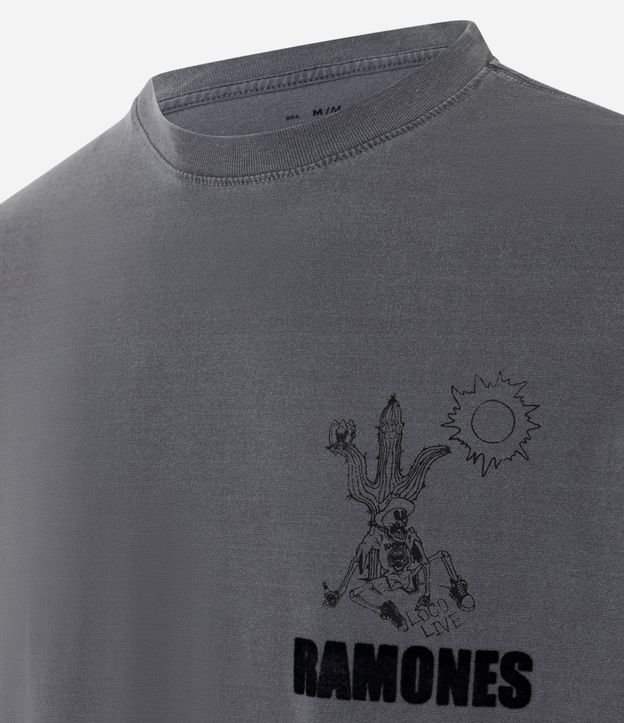 Remera Comfort en Algodón con Estampa Ramones 8