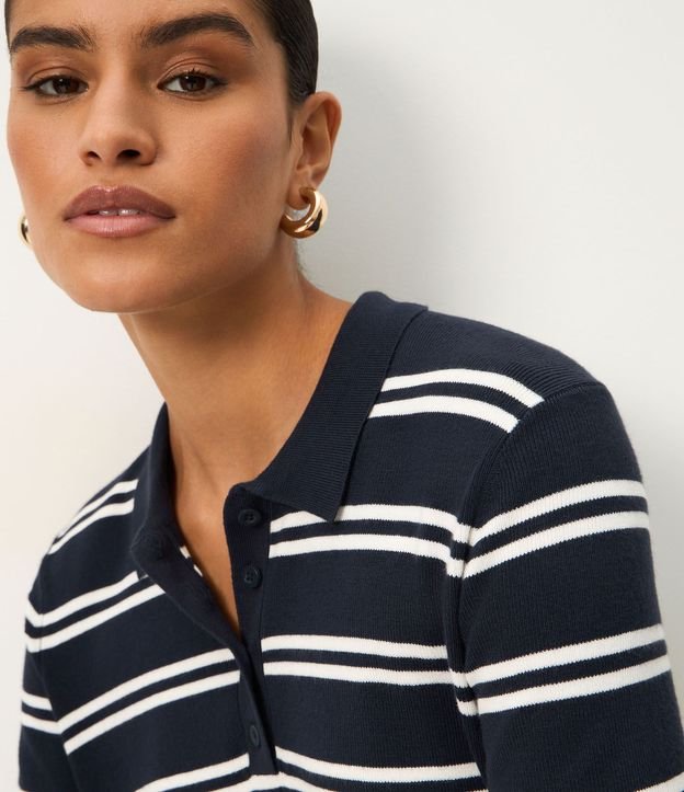 Blusa en Punto con Cuello Polo y Estampado Rayada