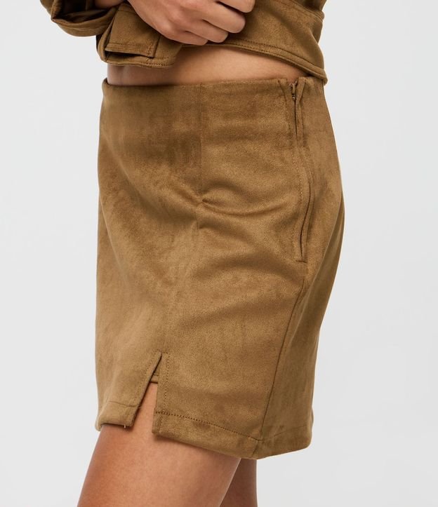 Short Pollera Corto en Gamuza con Encaje 2