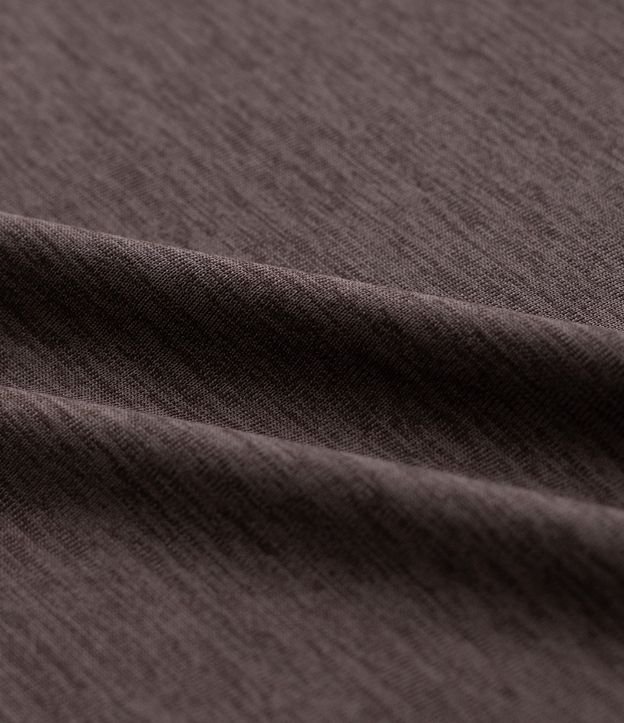 Remera Deportiva con Tecnologia Dry y Detalles Reflectantes 10