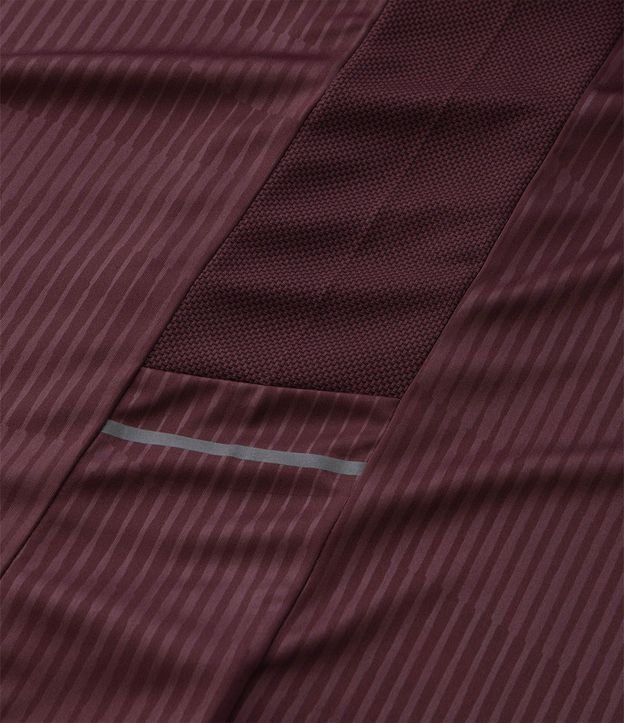 Remera Deportiva Regular con Tecnologia Dry 10