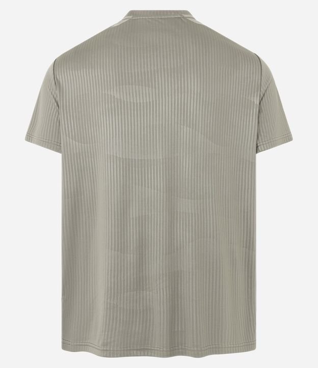 Remera Deportiva Regular con Tecnologia Dry 7
