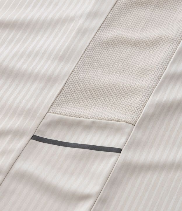 Remera Deportiva Regular con Tecnologia Dry 8