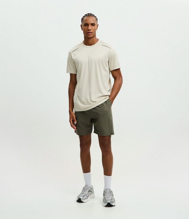 Remera Deportiva Regular con Tecnologia Dry 2