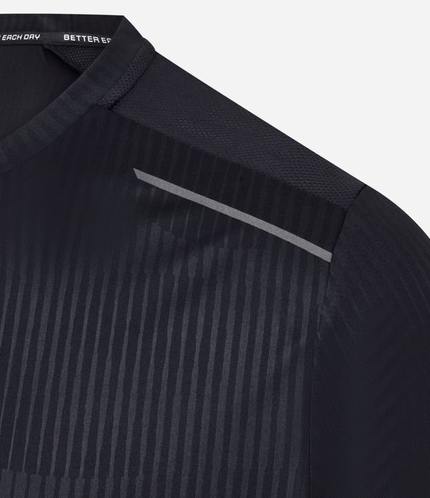 Remera Deportiva Regular con Tecnologia Dry 5