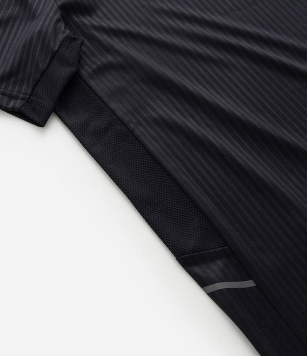 Remera Deportiva Regular con Tecnologia Dry 7