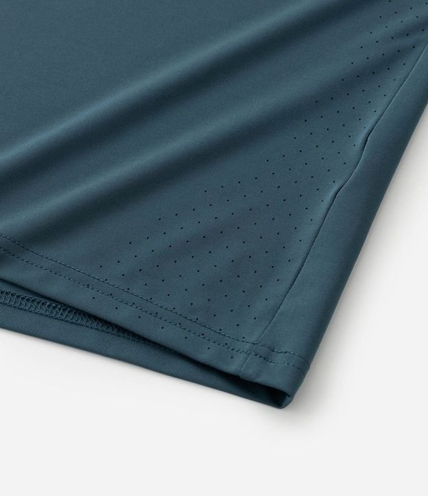 Remera Deportiva con Tecnologia Dry y Laser Cut 9