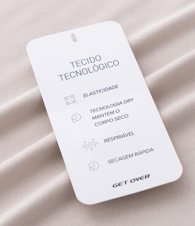 Remera en Tecnologia Dry con Estampado Lettering 1921 y Textura en el Hombro 8