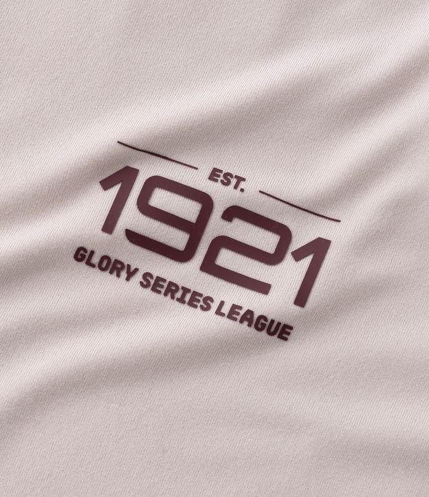 Remera en Tecnologia Dry con Estampado Lettering 1921 y Textura en el Hombro 10