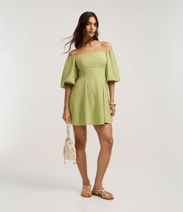Vestido Corto con Manga Abullonada y Hombro a Hombro 2