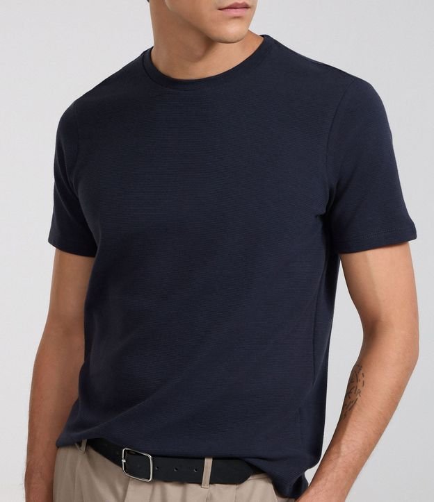 Remera Slim en Algodón con Textura Acanalada 5