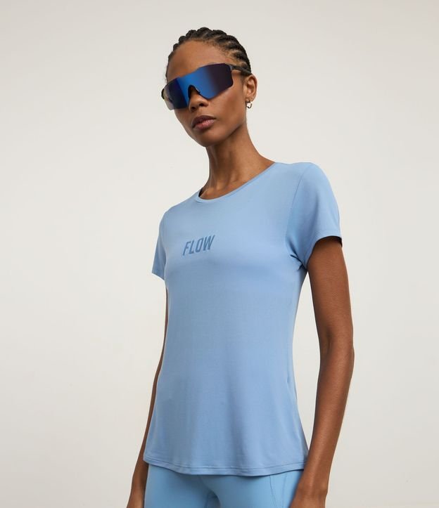 Remera Deportiva en Microfibra con Tecnologia Dry  e Estampa Localizada 3