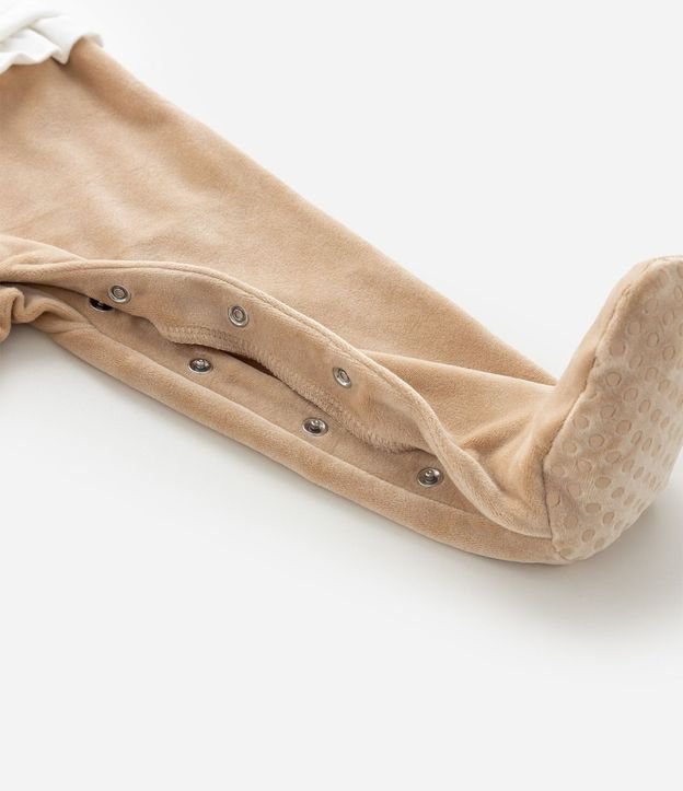 Mono Infantil Capitoneada con Patitos Bordados – Talle 0 a 18 Meses 11
