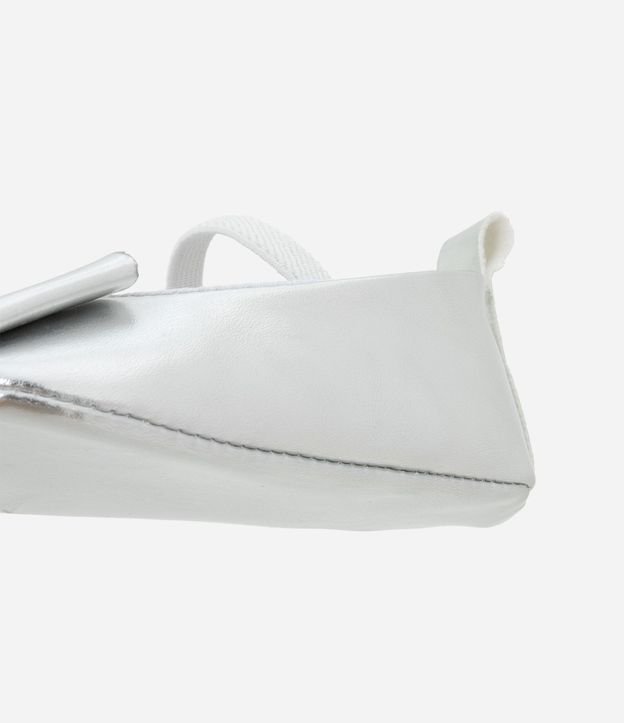 Zapatilla Infantil Barnizada con Lazo - Talle 15 a 19 3