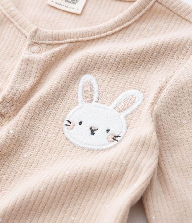 Mono Infantil Canelado con Bordado Conejito – Talle RN a 18 Meses 9
