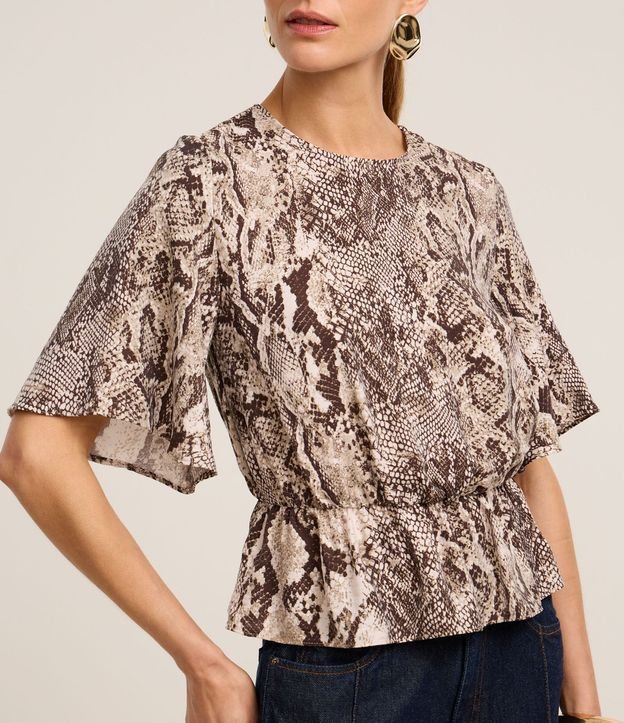 Blusa en Crepé con Cintura Fruncida y Estampa Serpiente 5