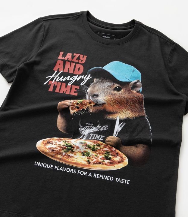 Remera Infantil Regular con Estampa de Carpincho Comendo Pizza - Talle 5 a 14 años 5