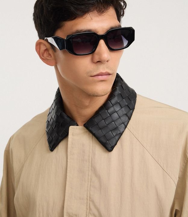 Campera Oversized en Sarga con Cuello en PU Tressê 3