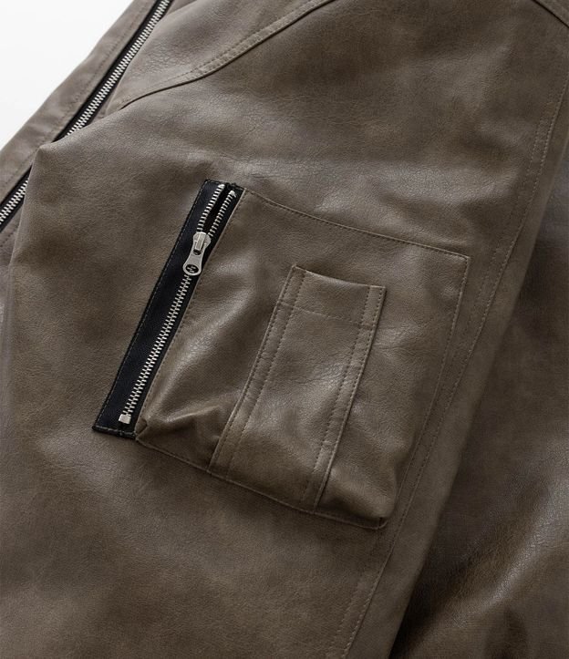 Campera Bomber en PU con Cremallera y Bolsillos 17