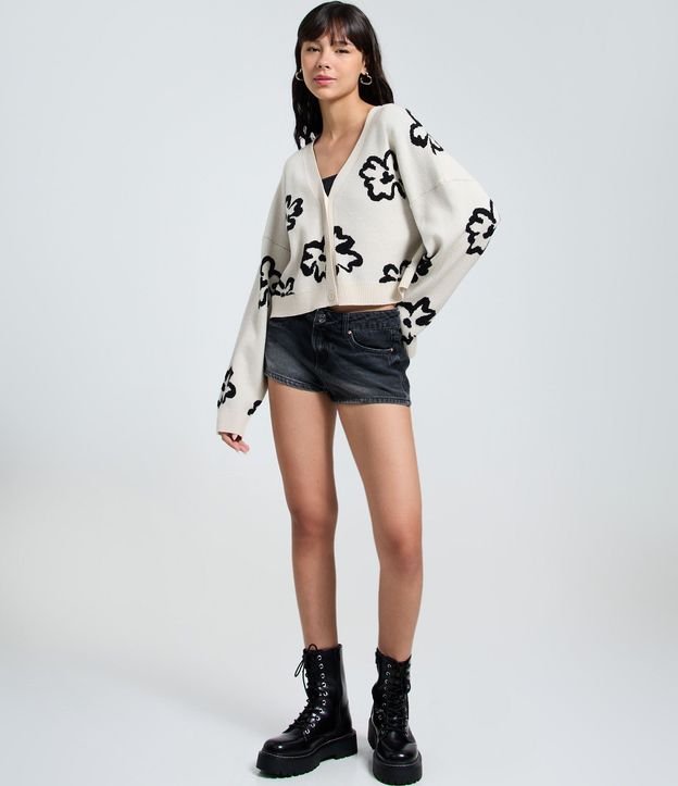 Cardigan en Jacquard con Botones y Flores 2