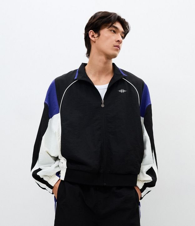 Campera Deportiva en Poliamida con Bloques de Color 4