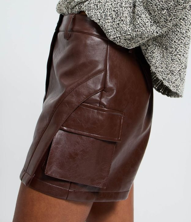 Short Pollera en PU con Bolsillos 3
