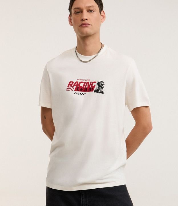 Remera Comfort en Algodón con Estampa Automovilismo y Lettering 4