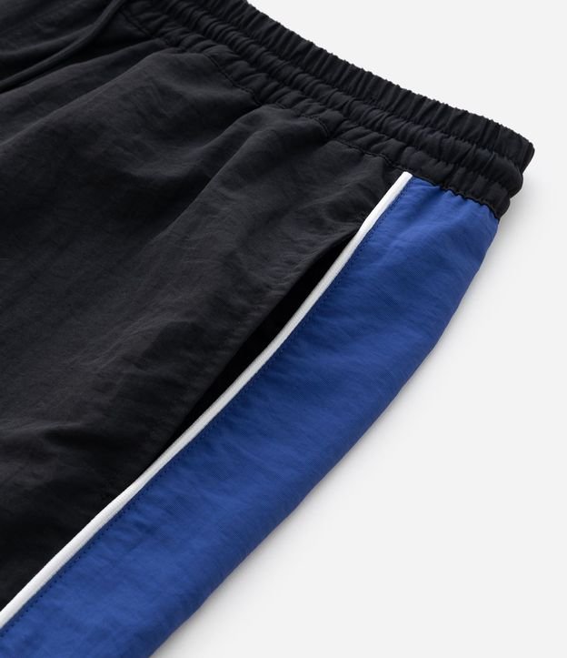 Pantalón Deportiva Microfibra con Paneles Laterales 9