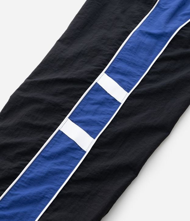 Pantalón Deportiva Microfibra con Paneles Laterales 10