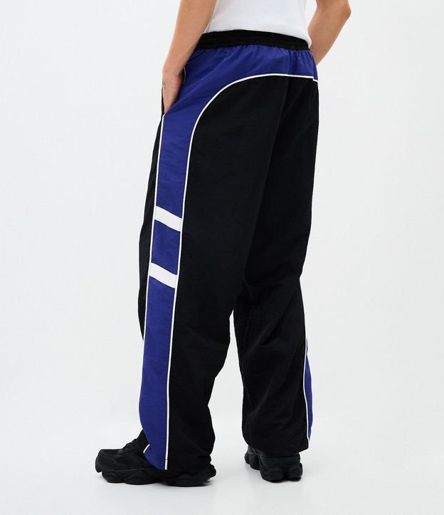 Pantalón Deportiva Microfibra con Paneles Laterales 3