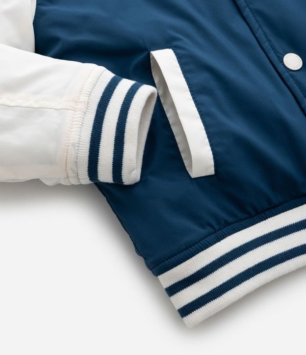 Campera Infantil Bomber con Patches College – Talle 1 a 5/6 años 8