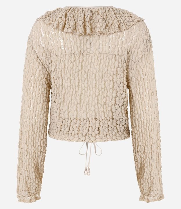 Blusa Bata en Encaje Texturizada con Volados en el Escote 11